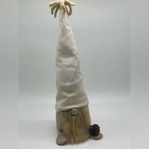 Christmas Gnome / Winter Gnome / Adorable Gnome / Handmade Gnome